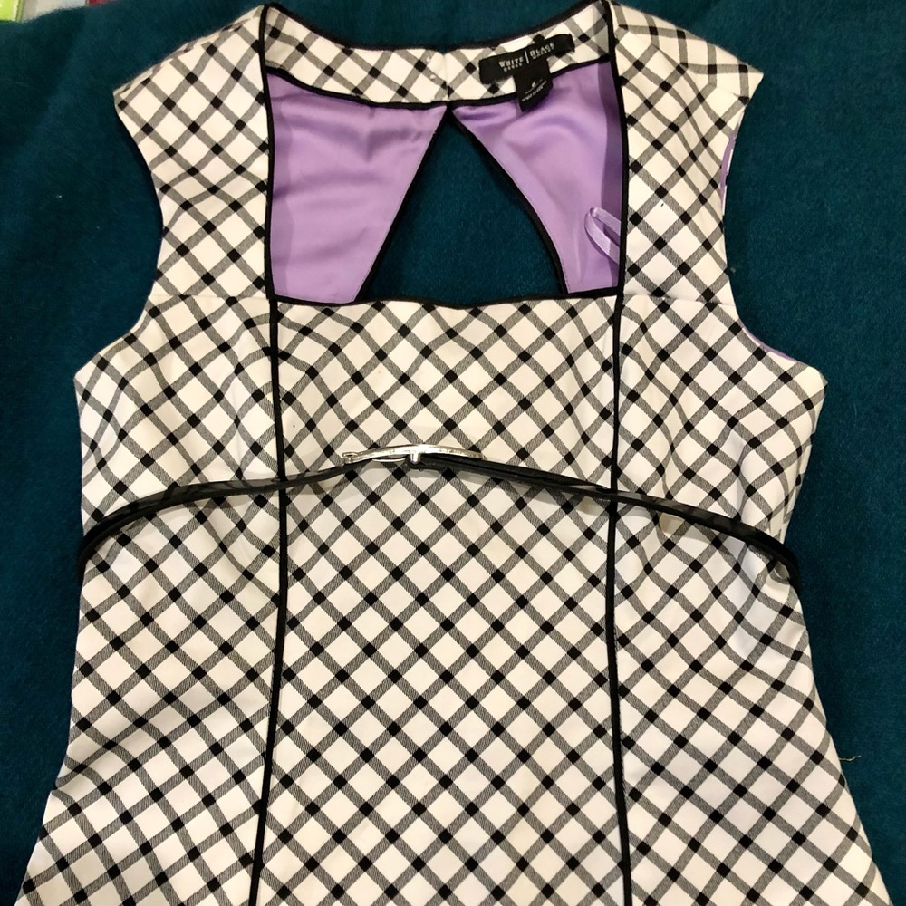 WHBM fitted sleeveless patterned lined top